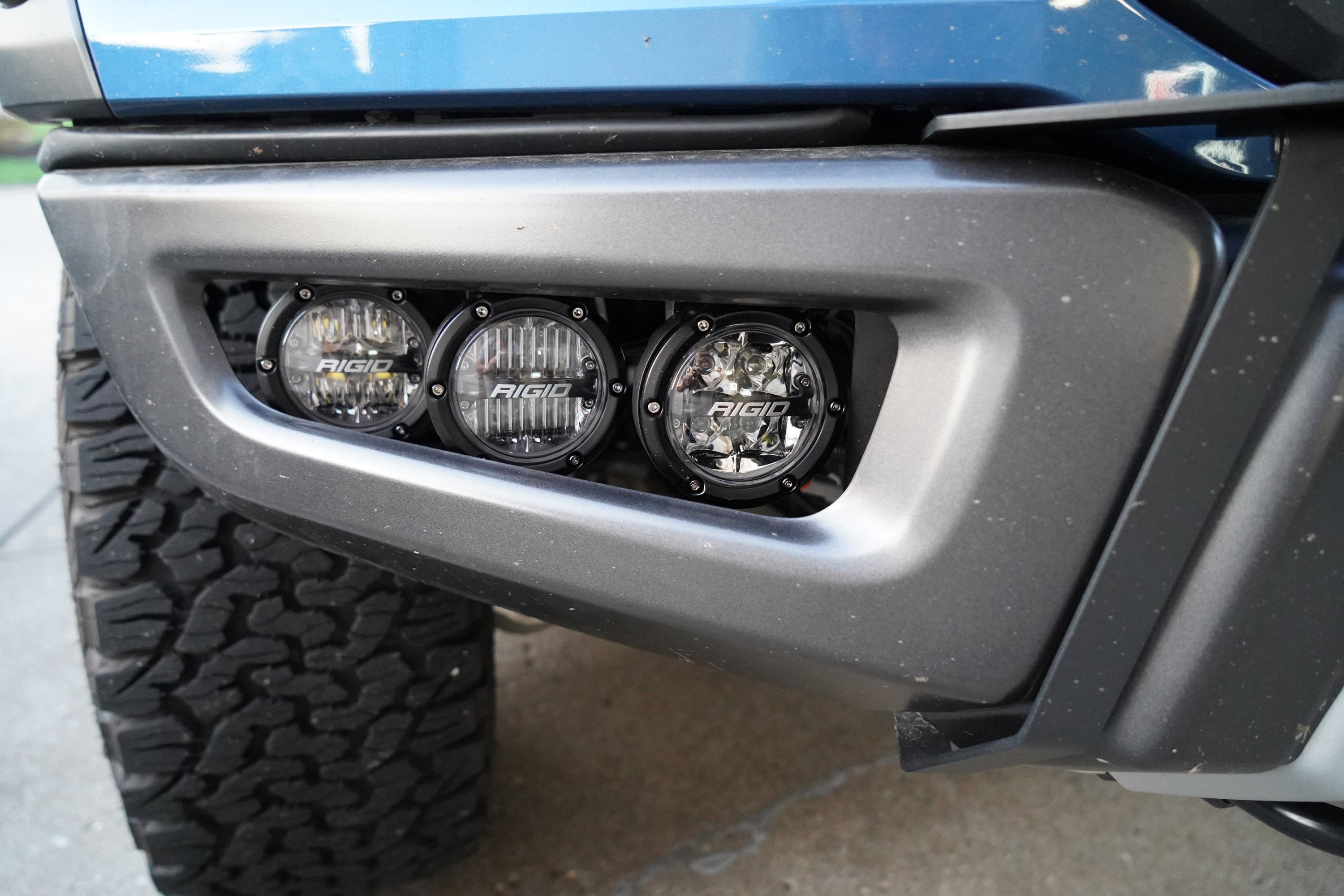 SPV Parts 2017-2020 Ford F-150 Raptor Rigid ROUND 360 Series Triple Fog Light Kit Including Brackets (Front Only) - LED Lights