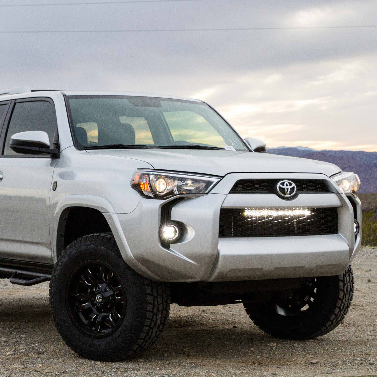 14-18 Toyota 4Runner S8/OnX6+ 30 Inch Grille Lower Light Kit