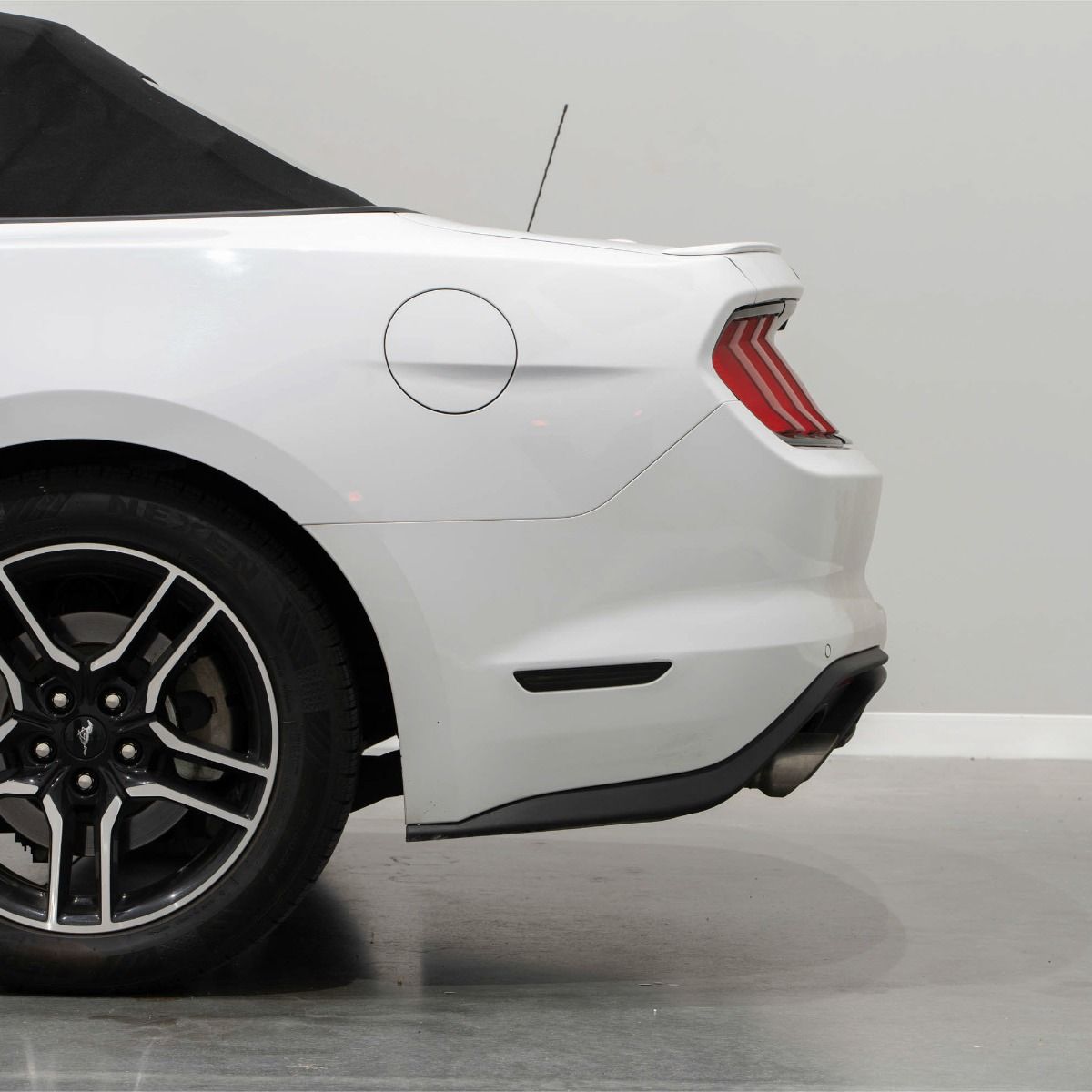 2010-2023 FORD MUSTANG LED SIDEMARKERS