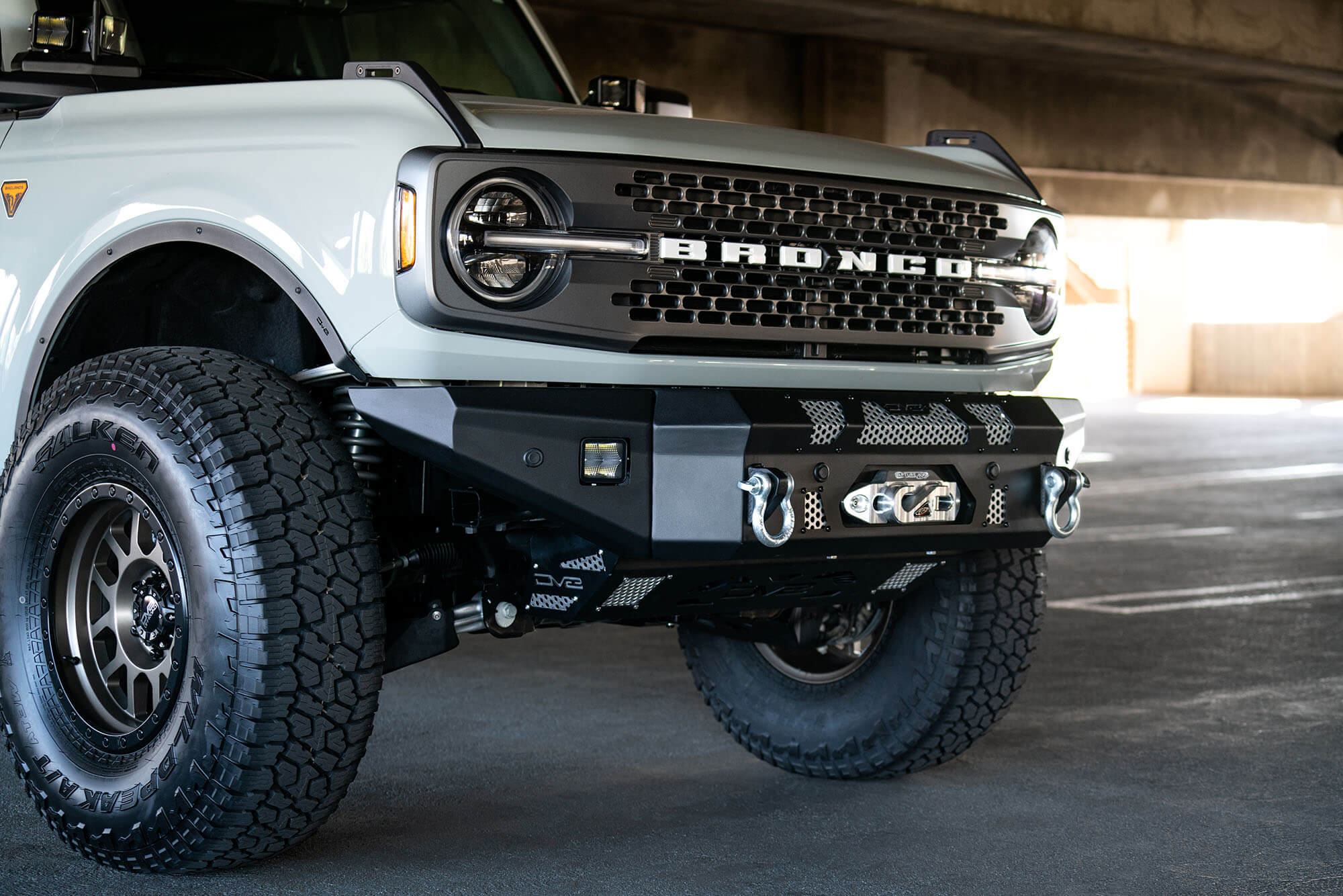 DV8 2021-2023 FORD BRONCO | MTO Series Winch Front Bumper - FBBR-01