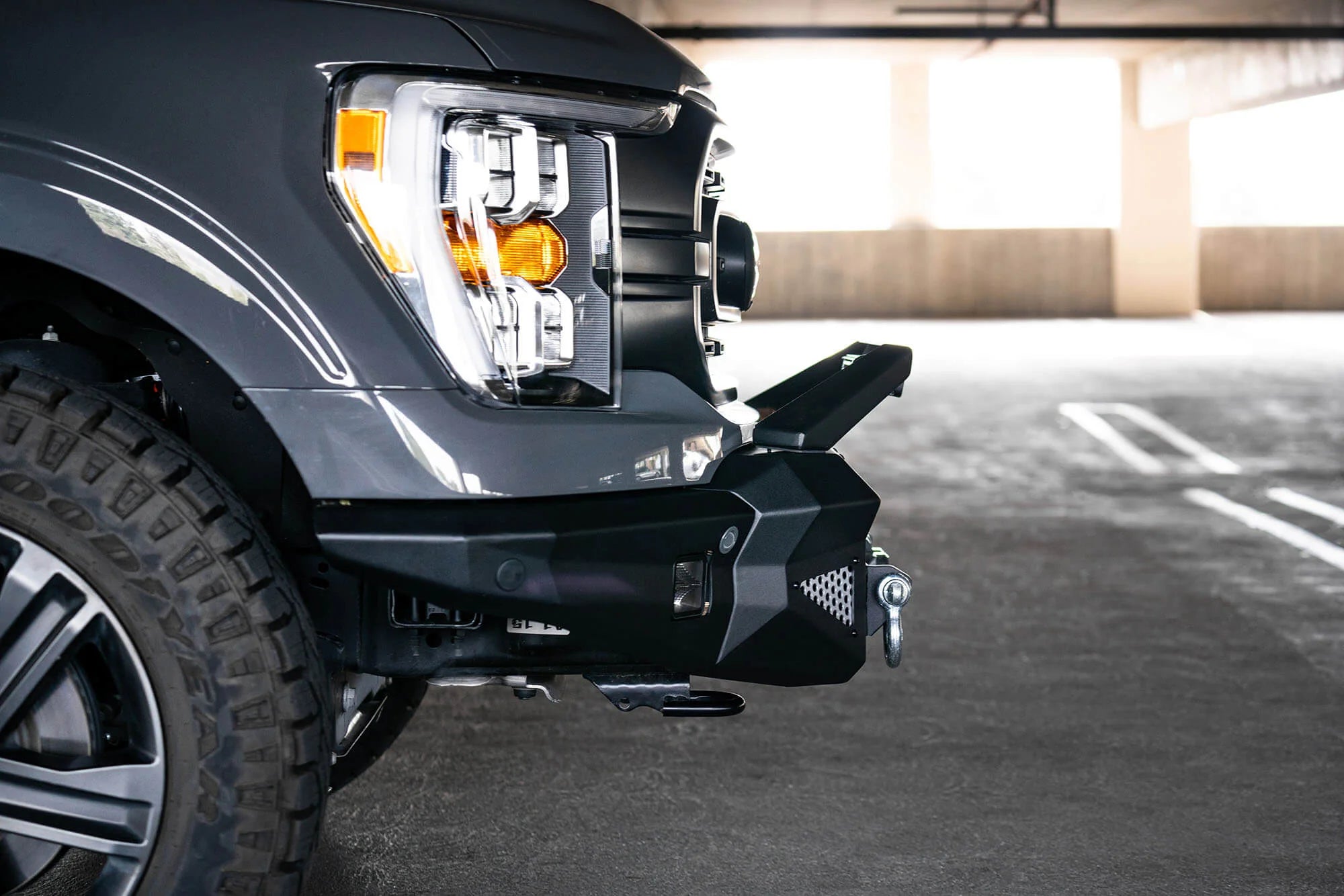 DV8 BULL BAR WITH LED LIGHT BAR MOUNT | FOR MTO SERIES FRONT BUMPERS - LBUN-01