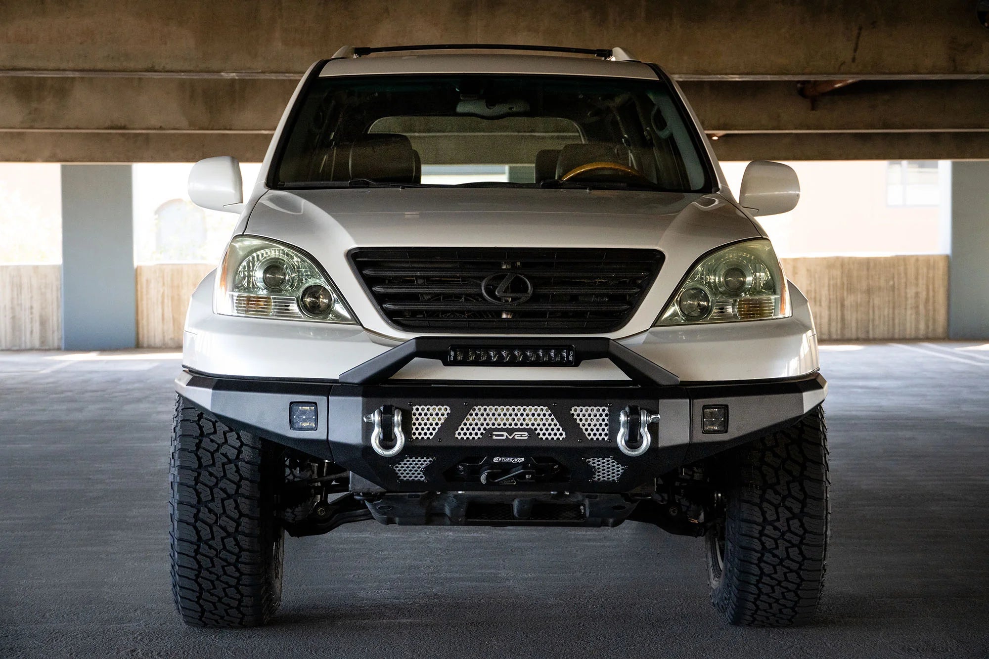 DV8 BULL BAR WITH LED LIGHT BAR MOUNT | FOR MTO SERIES FRONT BUMPERS - LBUN-01