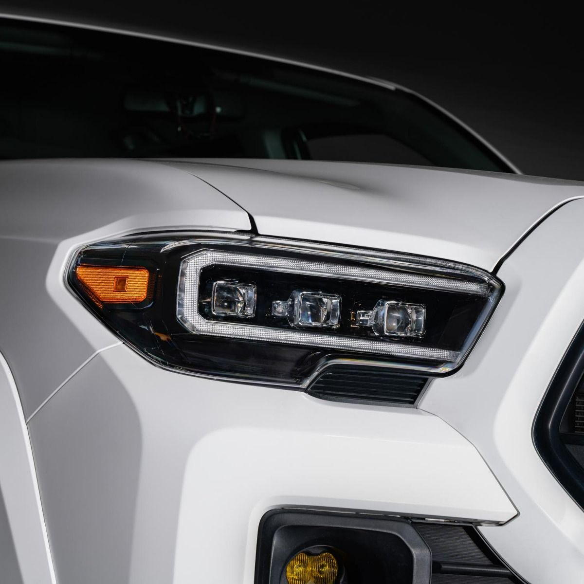 Toyota on sale tacoma headlights